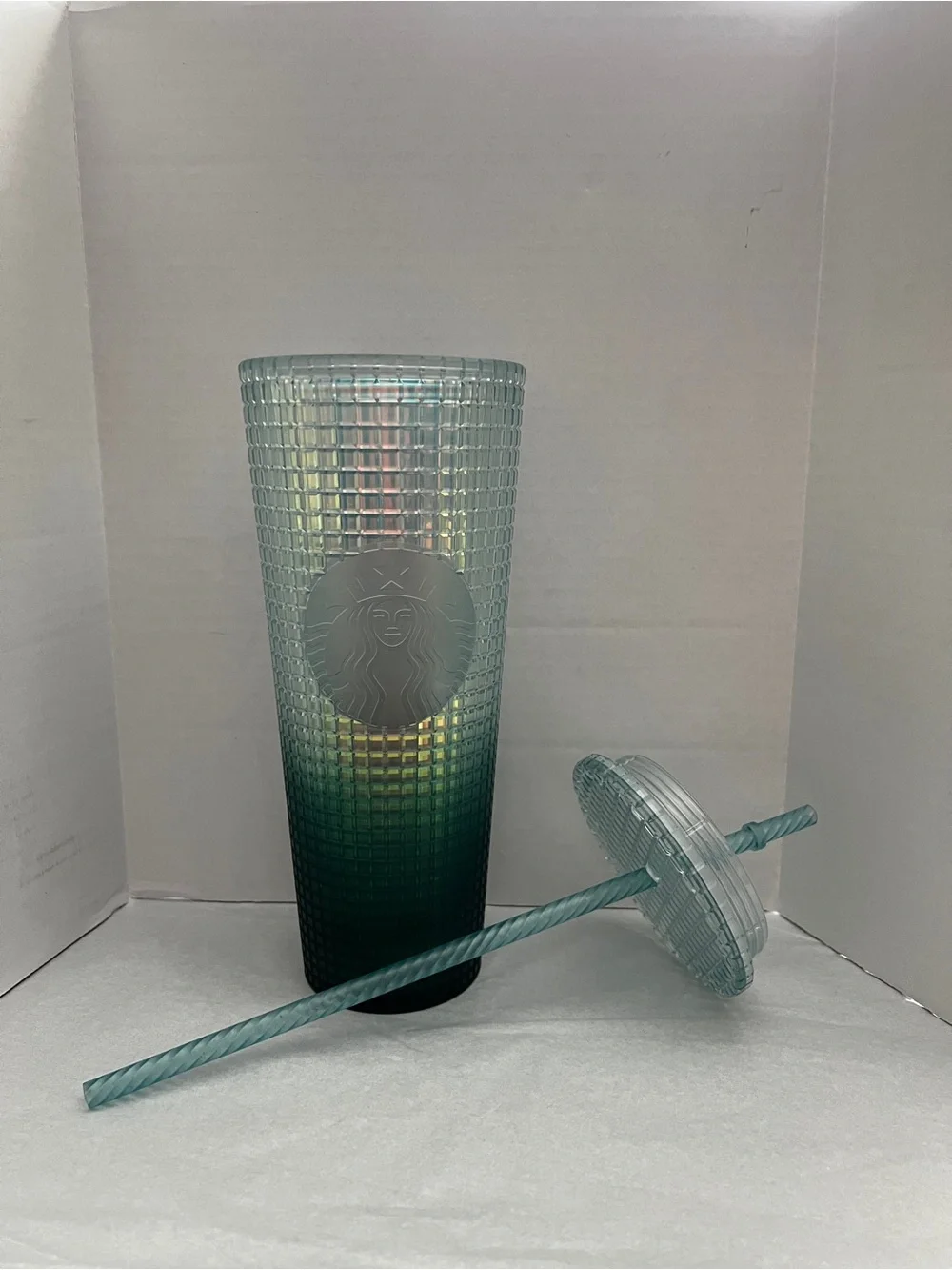 Starbucks Jade Green Ombre Grid Venti 24oz Cold Drinks Cup Tumbler